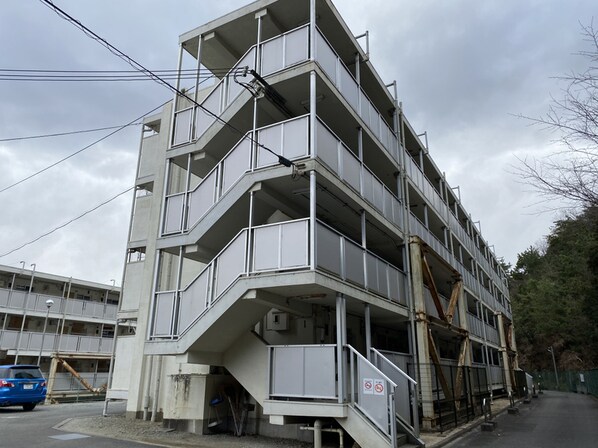 ビレッジハウス書写台の物件外観写真